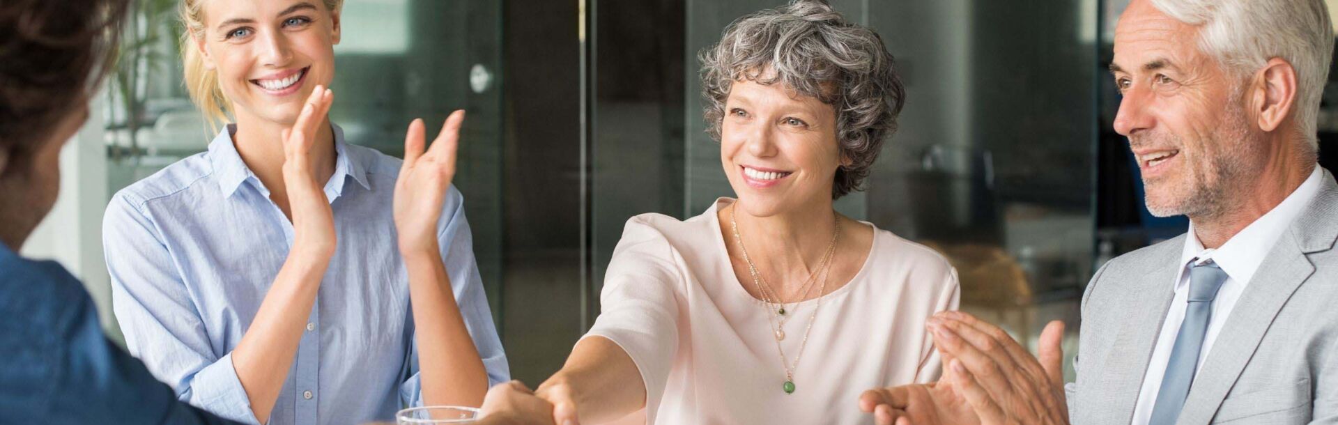 Arbeitsintegration: Teilnehmer bekommt nach Vorstellungsgespräch Stelle